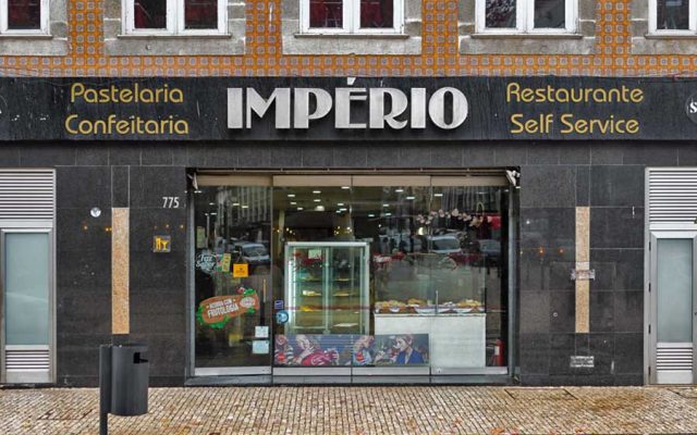 Grupo supremacista branco reuniu na Confeitaria Império no Porto