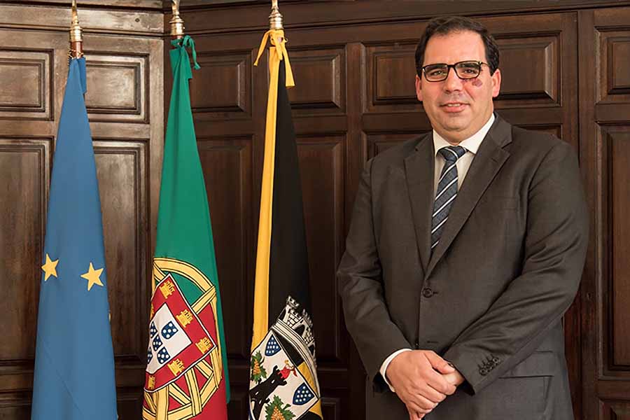 Ex-vice-presidente da Câmara de Gaia recebeu dinheiro para garantir interesses imobiliários
