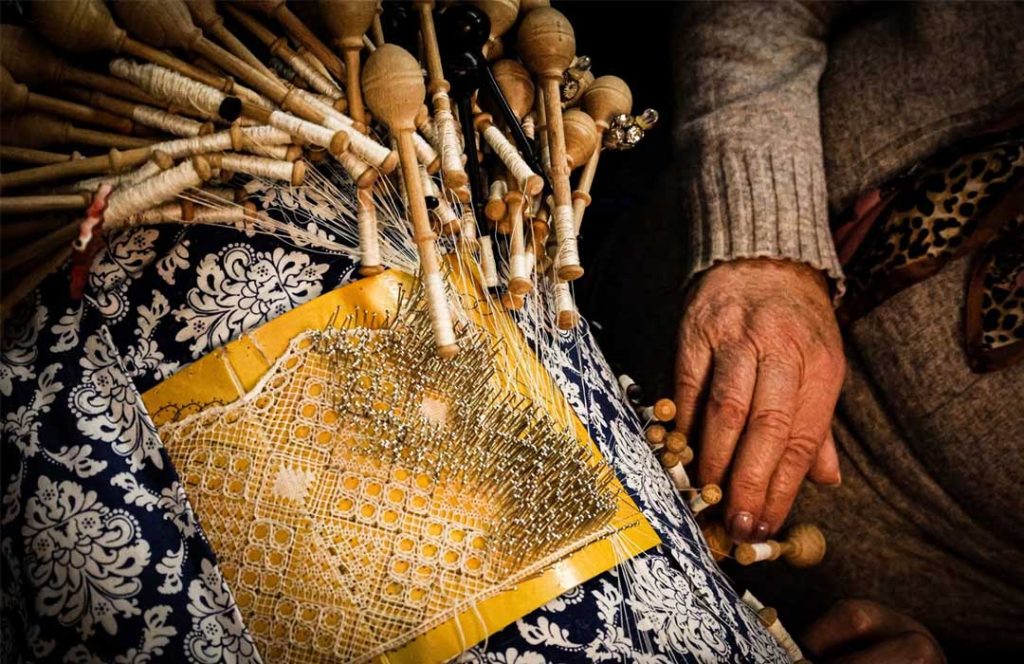 Rendas de Bilros Vila do Conde - Facebook ADAPVC