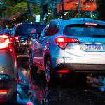 Carros cada vez maiores podem causar mais mortes na estrada e desperdiçar milhões em energia, alerta estudo