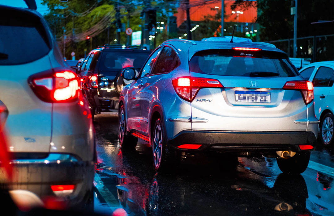 carros suv transito