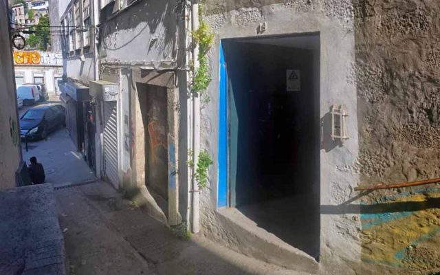 Mesquita do Porto tem até outubro para sair após compra de edifício pela Livraria Lello