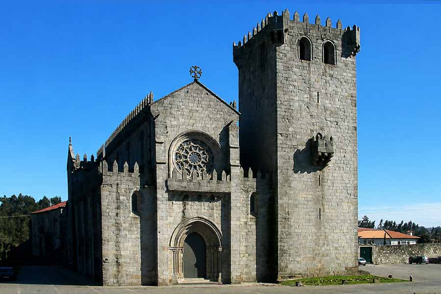 mosteiro de leça do balio fundacao Livraria Lello