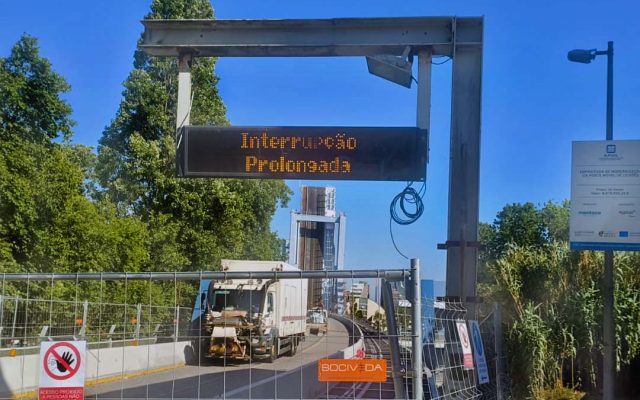 Ponte móvel de Leça da Palmeira fechada durante três meses