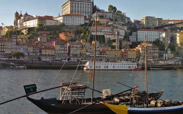 Câmara de Gaia investe 400 mil na corrida de aviões e chumba moção pela reaqualificação do Hospital